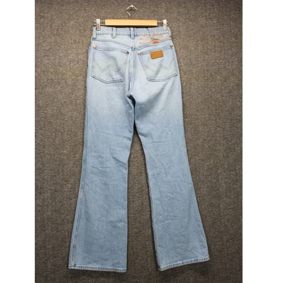 Wrangler Denim - Wrangler Westward 626 High Rise Boot Jeans size 26x30 Light Wash